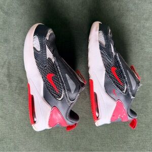 Nike Kids Black and Red Sneakers